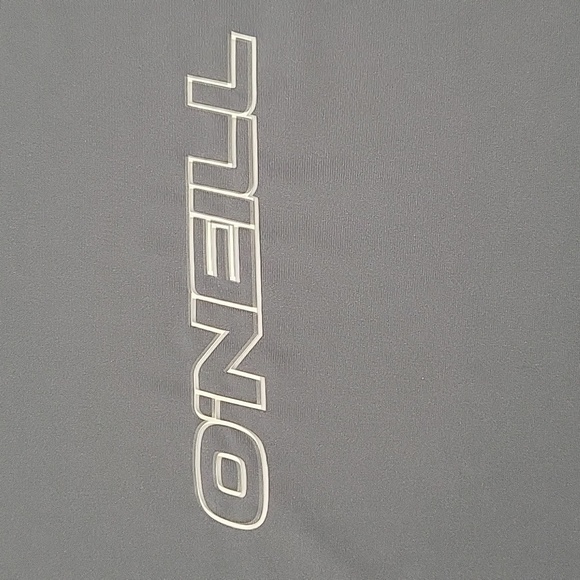 O'Neill Gray Short Sleeve spf 50+ mens Rash Guard - Picture 2 of 9
